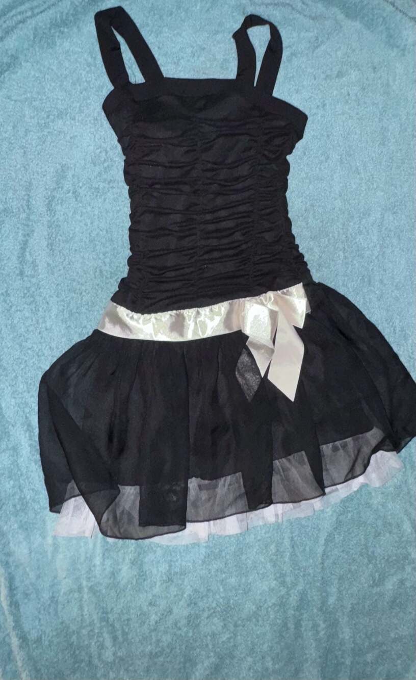 ‎Dresses